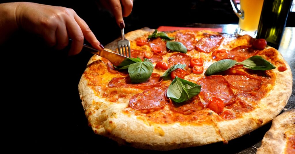 pizza, cheese, food-3303388.jpg